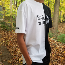 Cargar imagen en el visor de la galería, "Daechwita" half and half T-Shirt
